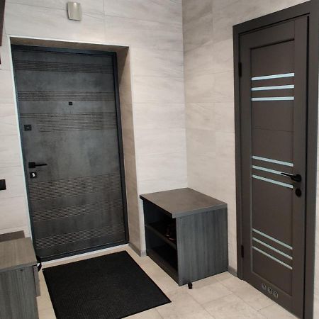 Стильні Апартаменти Атлант Lutsk Luaran gambar